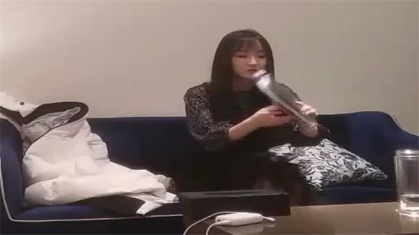 经典探花之我是铁牛偷拍美女主角系列-长发美丽