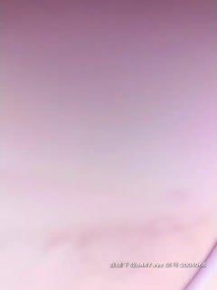 双马尾萝莉萌妹子情趣装学生制服,玻璃棒抽插自慰掰穴特写非常粉嫩高潮出白浆,很是诱惑喜欢不要错过