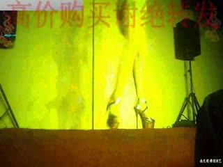 【重磅推荐】精选小县城色情小剧场演出福利第一部,诱人苗条身躯,裸体走秀,群狼环绕,非常刺激,1080P