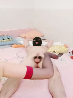 白皙韵味轻熟女露脸卖力深喉骚的不行,女上位清晰深入,掰腿侧入