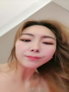极品车模炮机高挑魔鬼身材,干净白虎鲍鱼,喜欢舔逼,多高难度姿势射在肚子上洗澡打扫战场