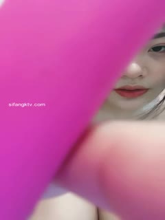 全网第一巨乳【大波】黑丝大奶丁字裤~道具自慰~撒尿特写~~激情骚动诱惑,表情迷人~不错不错,胸好大~
